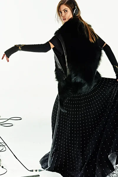 Look 19